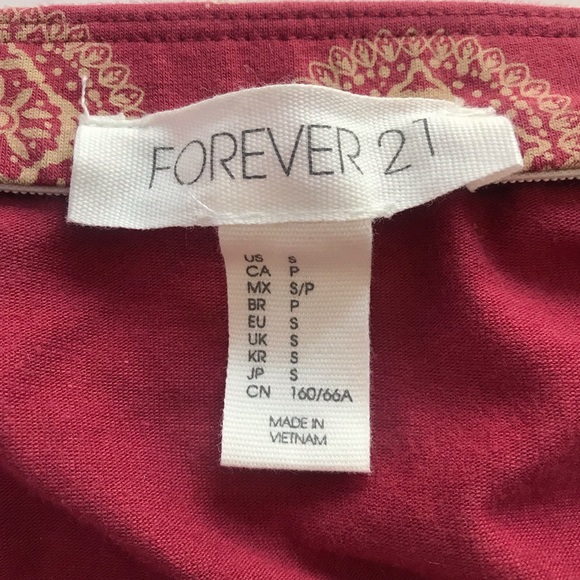 Mid-Length Maroon Skirt With Gold Design S - Picture 3 of 3